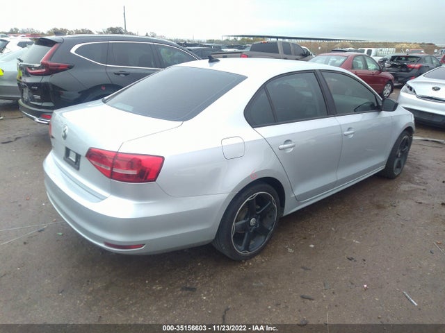 3VW2K7AJ8FM217026 Volkswagen Jetta