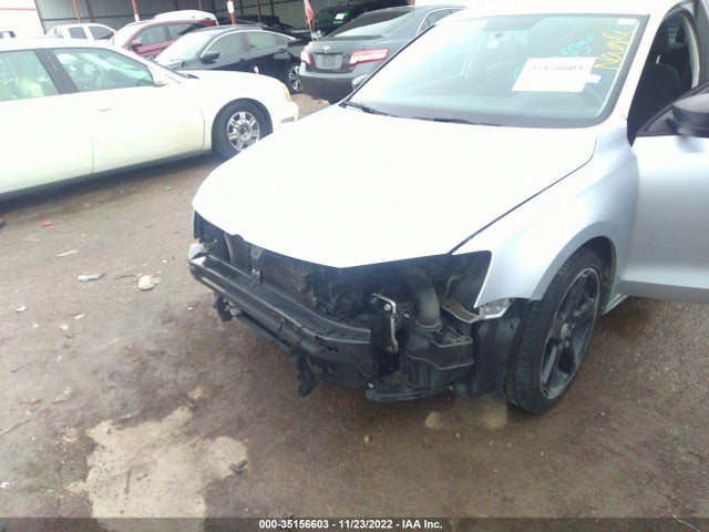 3VW2K7AJ8FM217026 Volkswagen Jetta