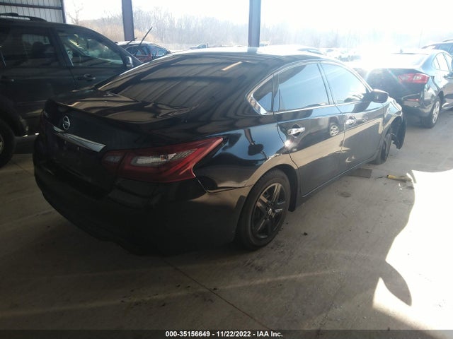 2018 Nissan Altima, VIN: 1N4AL3AP3JC120146