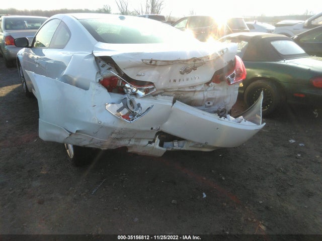 2015 Infiniti Q60, VIN: JN1CV6EL0FM890282