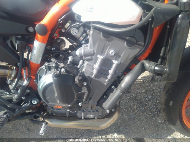 2022 KTM 890 DUKE R VIN: VBKTU9402NM830283