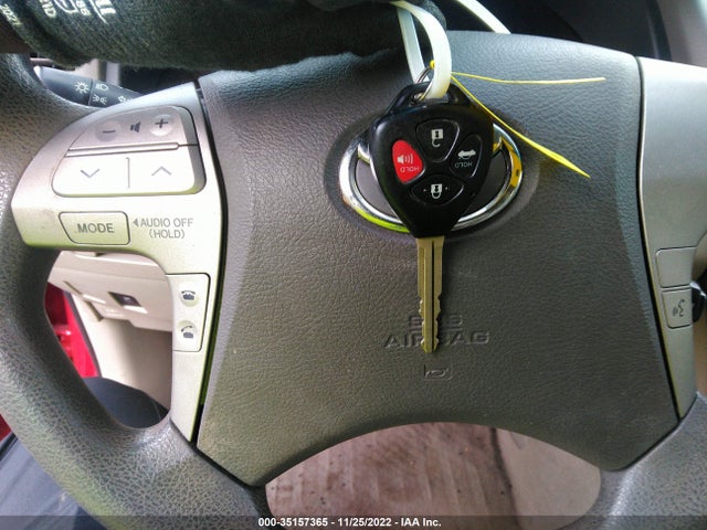 35157365 :رقم المزاد ، JTNBF3EK0A3002605 vin ، 2010 Toyota Camry مزاد بيع