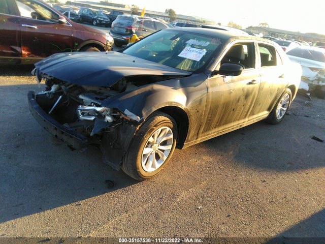 2C3CCAAGXFH818253 Chrysler 300 Limited