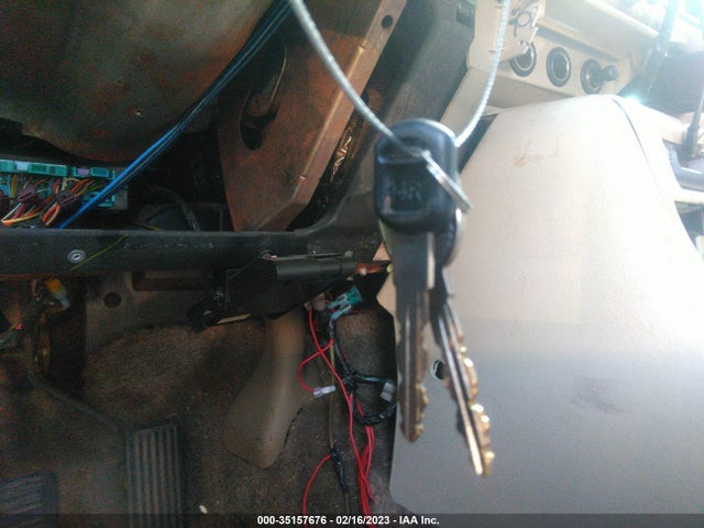 GMC Yukon Xl Slt 2001 3GKFK16T71G197276 Image 3