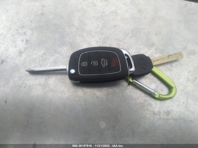 2017 HYUNDAI SONATA SE VIN: 5NPE24AF9HH587761