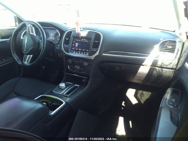 Chrysler 300 Touring 2019 2C3CCAAG9KH738825 Image 5