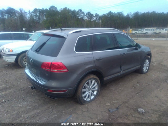 2011 VOLKSWAGEN TOUAREG SPORT VIN: WVGFF9BP7BD000768