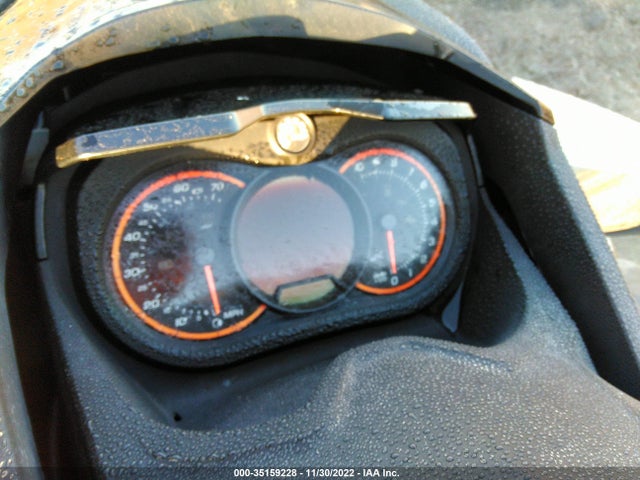 2018 SEADOO GTX-300 LIMITED VIN: YDV10718B818