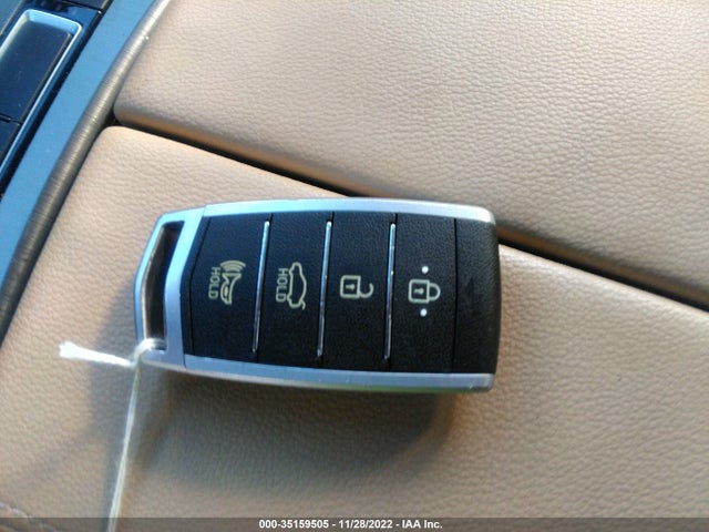 2017 Genesis G80, VIN: KMHGN4JE2HU173603