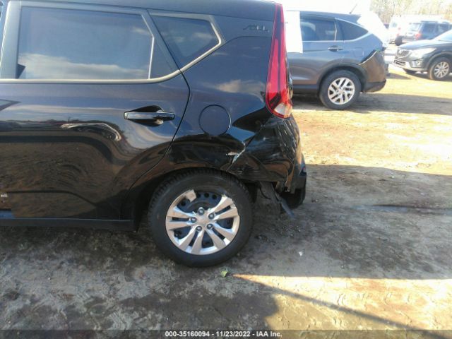 KNDJ23AU3M7749261 KIA SOUL LX