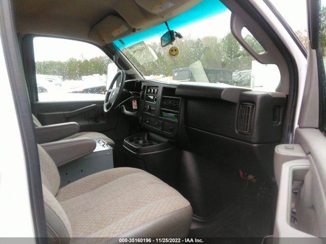 2016 Chevrolet Express, VIN: 1GCWGAFF2G1327673