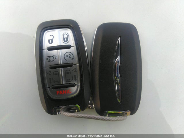 Chrysler Pacifica Touring L 2021 аукцион фото