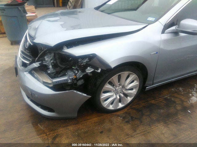 2017 Acura RLX, VIN: JH4KC2F96HC000160