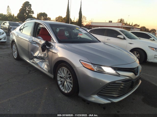 2018 Toyota Camry, VIN: 4T1B21HK8JU008271