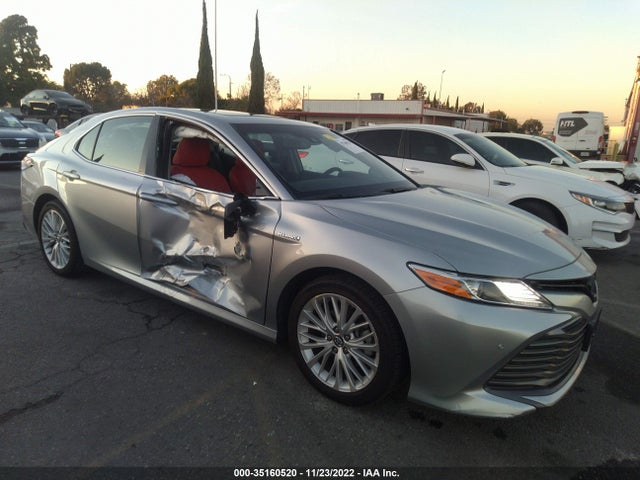 2018 Toyota Camry, VIN: 4T1B21HK8JU008271