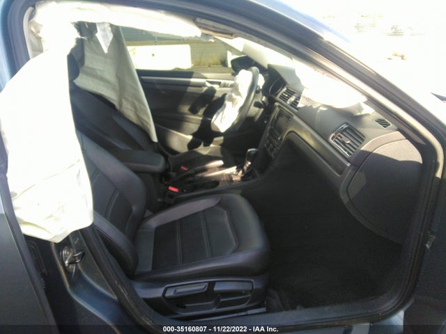 1VWDT7A34HC042088 Volkswagen Passat R-line W/comfort Pkg