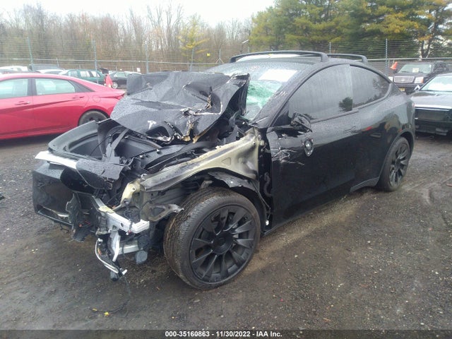 Tesla Model Y Long Range 2021 5YJYGDEEXMF192464 Image 2