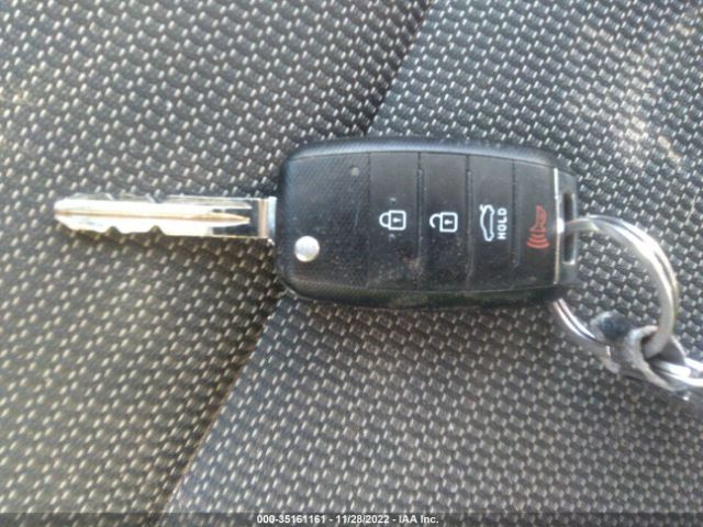 3KPFK4A73JE200645 KIA FORTE LX