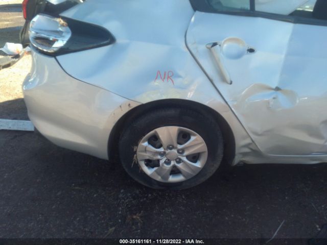 3KPFK4A73JE200645 KIA FORTE LX