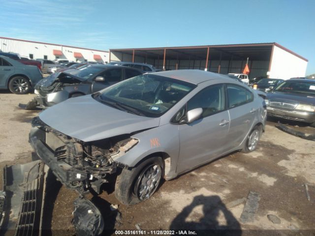 3KPFK4A73JE200645 KIA FORTE LX