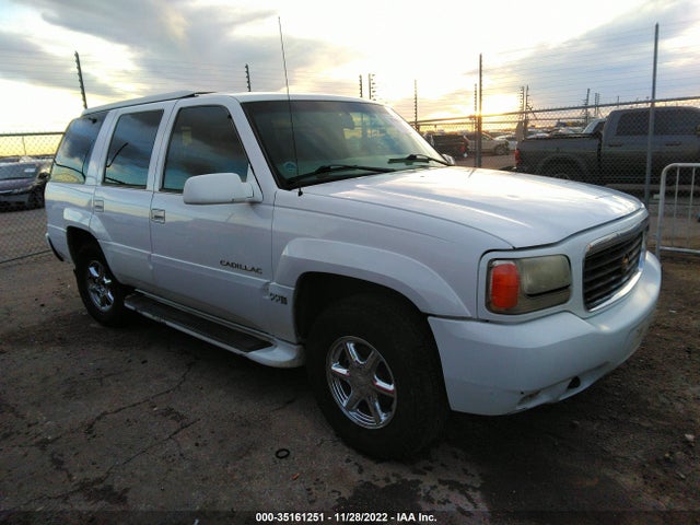2000 1GYEK63R8YR229203 main image