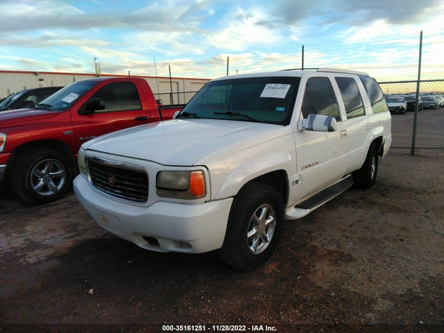 Cadillac Escalade 2000 1GYEK63R8YR229203 Image 2