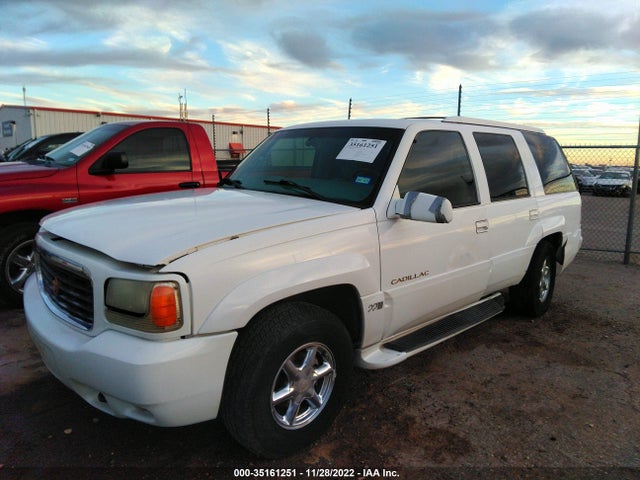 2000 CADILLAC ESCALADE VIN: 1GYEK63R8YR229203