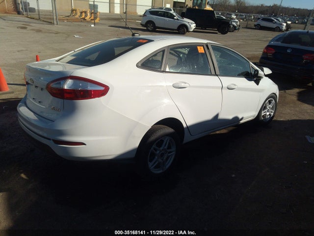 Ford FIESTA SE 2019 3FADP4BJXKM121344 Image 4
