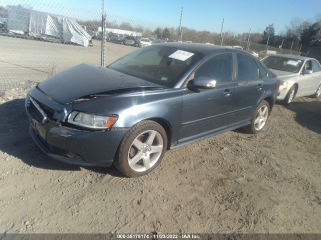 Volvo S40 2009 YV1MH672X92467832 Image 2