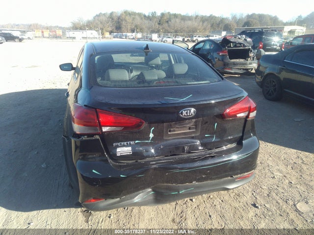 2017 Kia Forte, VIN: 3KPFK4A74HE076542