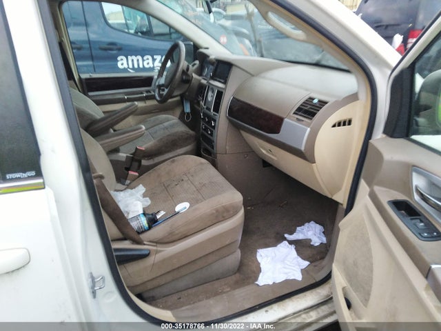 2A4RR5D15AR422604 Chrysler Town & Country Touring