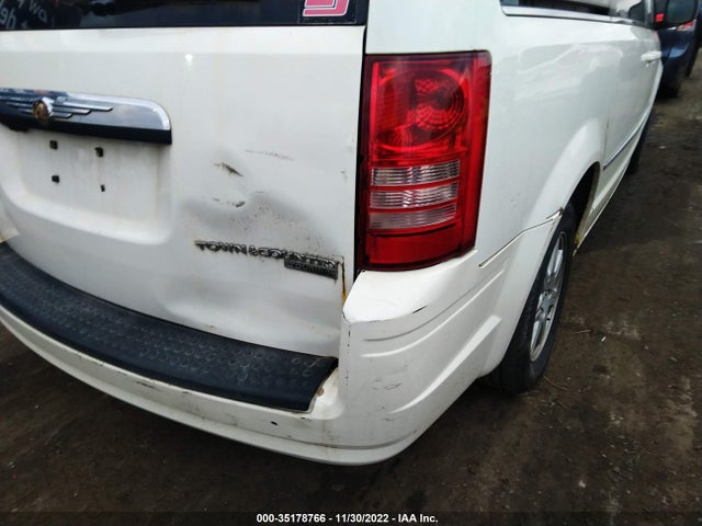 2A4RR5D15AR422604 Chrysler Town & Country Touring