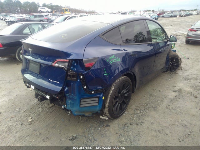 Tesla Model Y Long Range 2022 7SAYGAEE9NF400658 Image 4