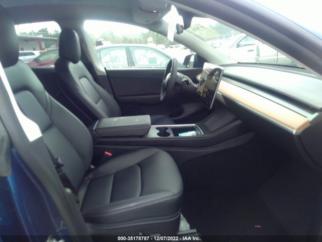 Tesla Model Y Long Range 2022 7SAYGAEE9NF400658 Image 5