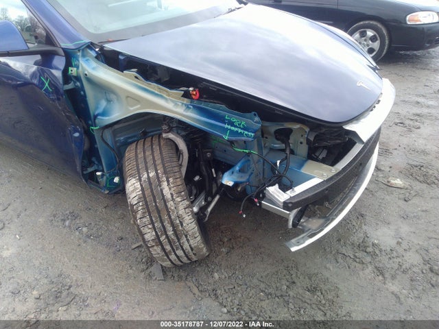 Tesla Model Y Long Range 2022 7SAYGAEE9NF400658 Image 6
