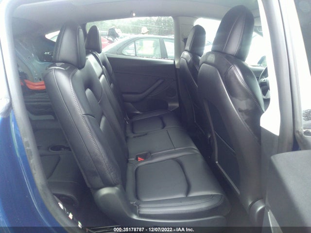 Tesla Model Y Long Range 2022 7SAYGAEE9NF400658 Image 8