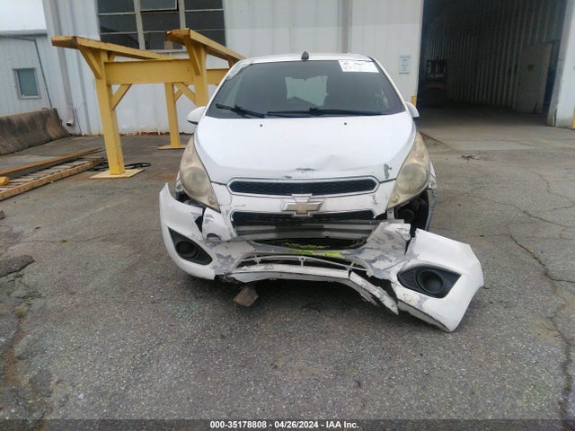 Chevrolet Spark 1lt Auto 2014 KL8CD6S94EC518398 Image 11