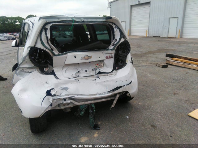Chevrolet Spark 1lt Auto 2014 KL8CD6S94EC518398 Image 6
