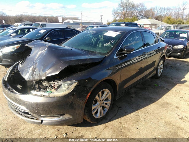 Chrysler 200 Limited Platinum 2017 1C3CCCAB0HN508915 Image 2