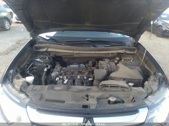 JA4AD2A36JZ054603 Mitsubishi Outlander Es