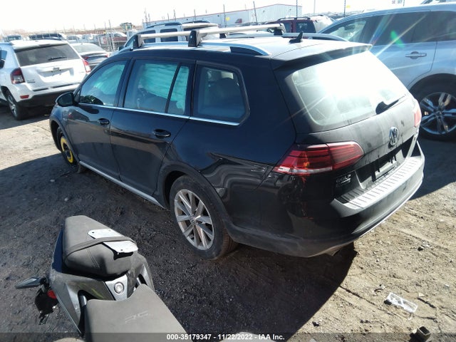 2018 Volkswagen Golf, VIN: 3VWH17AU7JM757161