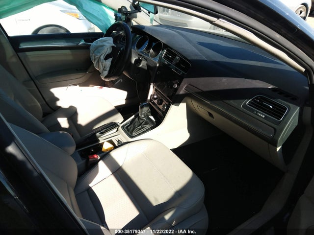 2018 Volkswagen Golf, VIN: 3VWH17AU7JM757161