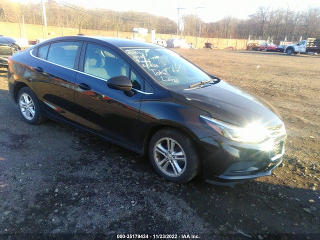2017 Chevrolet Cruze, VIN: 1G1BE5SM1H7231895