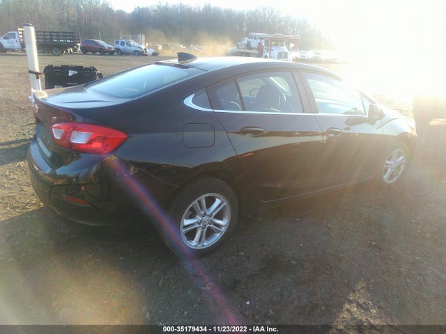 2017 Chevrolet Cruze, VIN: 1G1BE5SM1H7231895