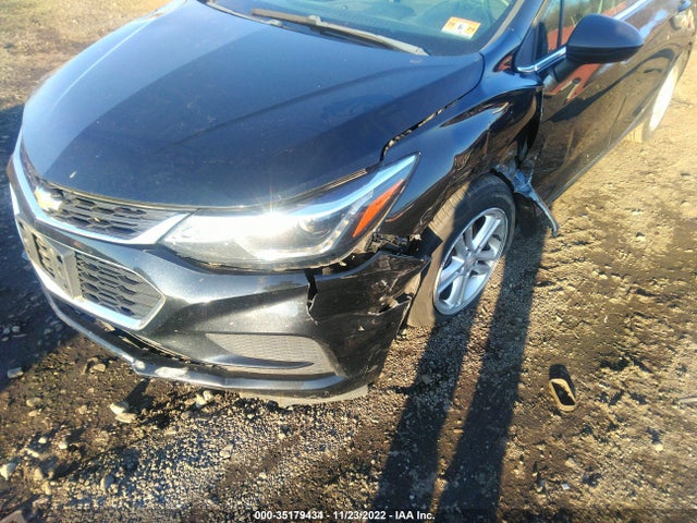 2017 Chevrolet Cruze, VIN: 1G1BE5SM1H7231895