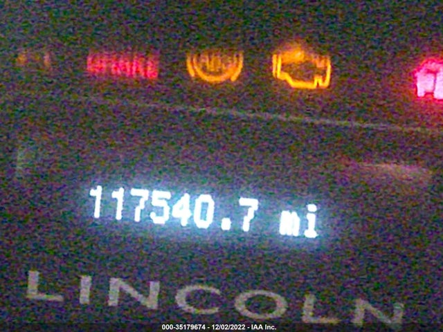 Lincoln Navigator 2011 5LMJJ2J59BEJ07215 Image 8