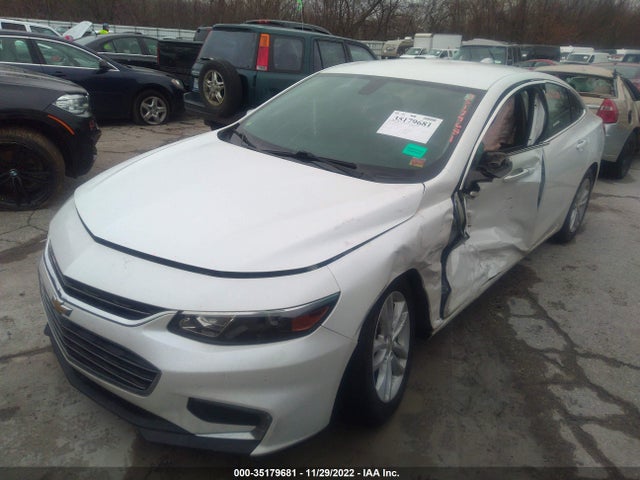 2016 Chevrolet Malibu, VIN: 1G1ZE5ST0GF268415