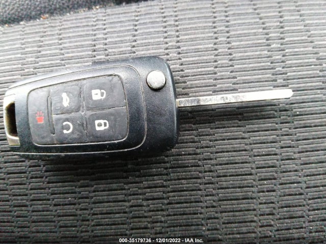 Chevrolet IMPALA LT 2017 2G1105SA2H9194693 Image 3