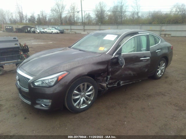2017 Infiniti Q70, VIN: JN1BY1AP3HM740314