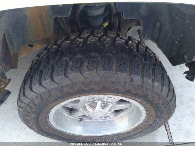 2011 CHEVROLET SILVERADO 1500 LT VIN: 3GCPCSE01BG356675